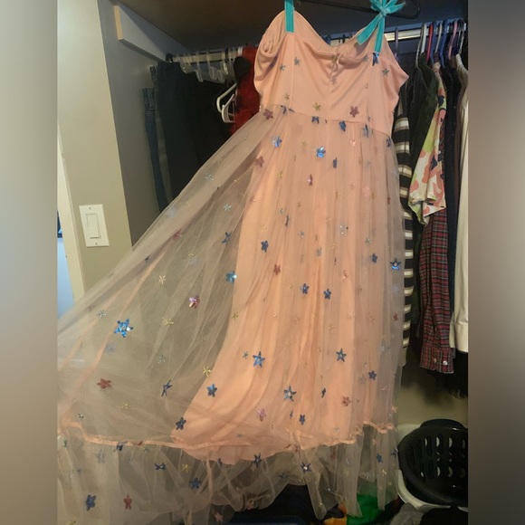 princess dress - Picture 3 of 8